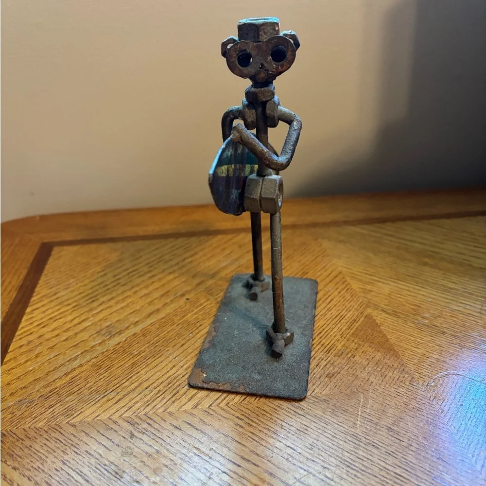 Rustic Metal Surfer - Picture 4 of 4